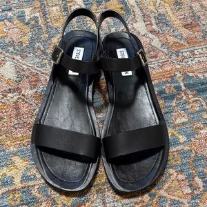 Steve Madden league Black Sandals